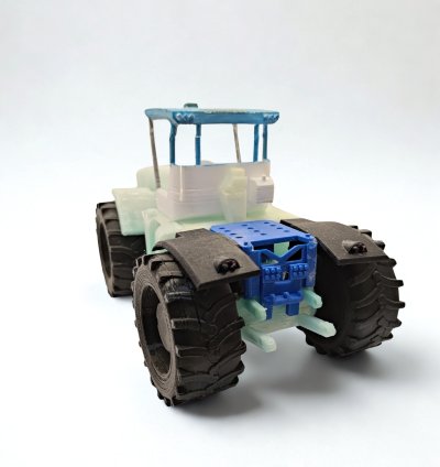 3D Baskı Traktör Modeli – Renkli ve Detaylı Oyuncak Traktör
