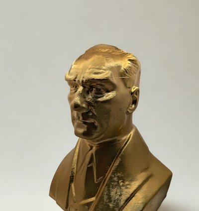 Altın Renkli Atatürk Büstü – 3D Baskı Özel Tasarım